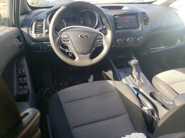 2016 KIA FORTE GL (Middle-Low Grade)