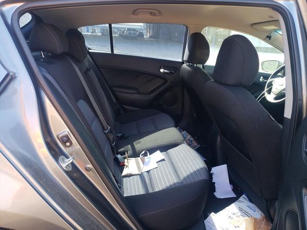 2016 KIA FORTE GL (Middle-Low Grade)