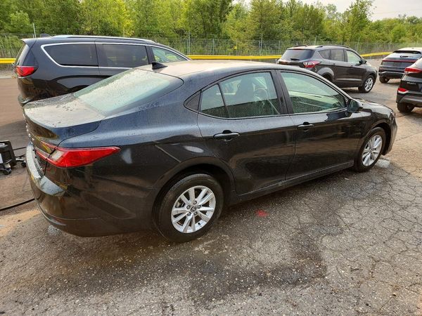 2025 TOYOTA CAMRY