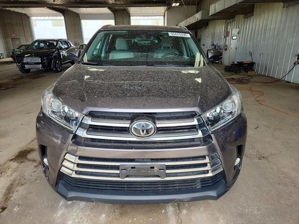 2017 TOYOTA HIGHLANDER