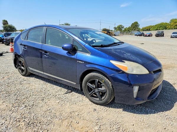 2012 TOYOTA PRIUS