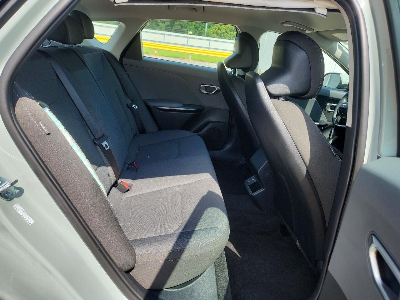 2025 KIA K4 LX, LXS