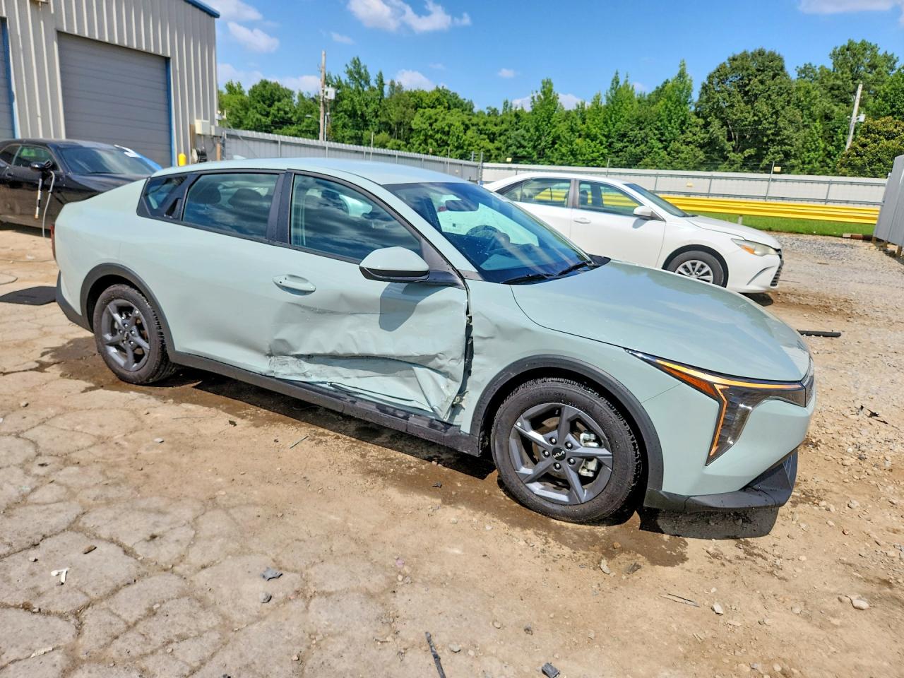 2025 KIA K4 LX, LXS