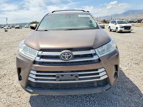 2019 TOYOTA HIGHLANDER LE/LE Plus