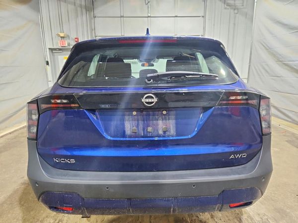 2025 NISSAN KICKS