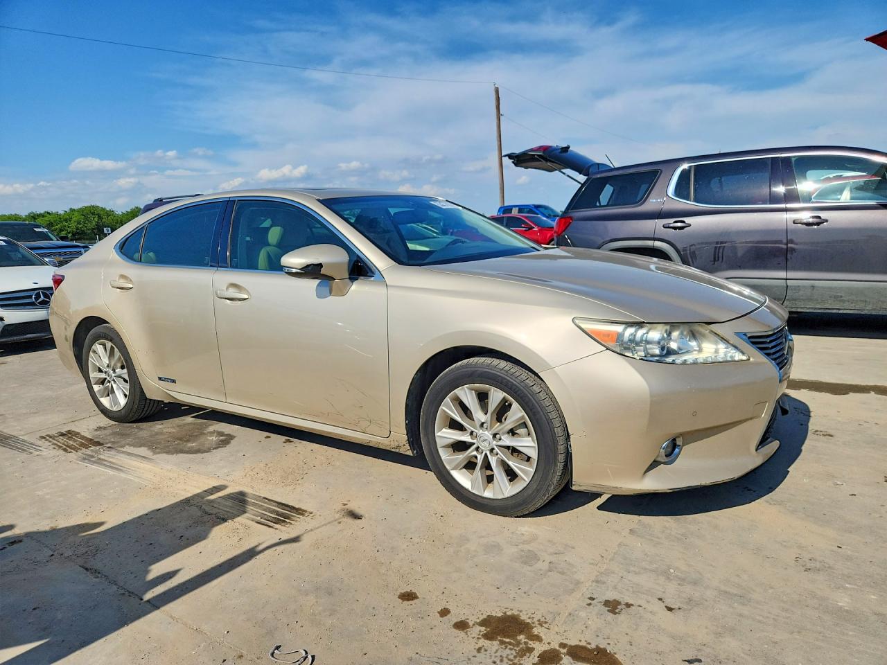 2014 LEXUS ES 300h