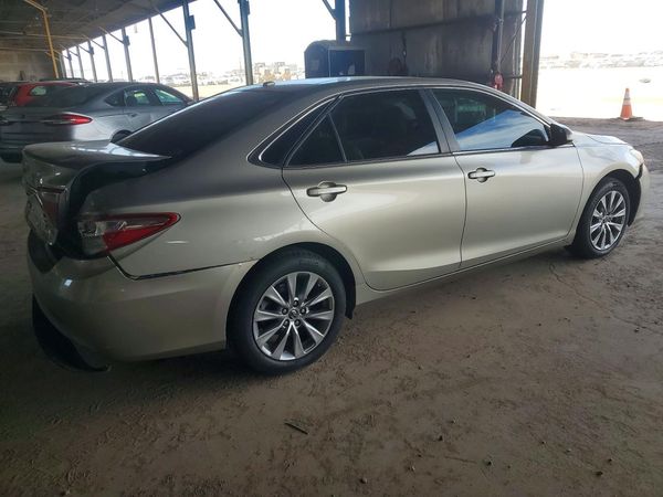 2015 TOYOTA CAMRY