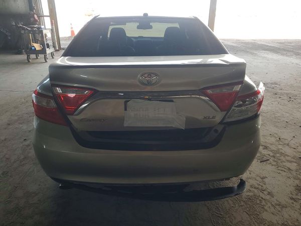 2015 TOYOTA CAMRY