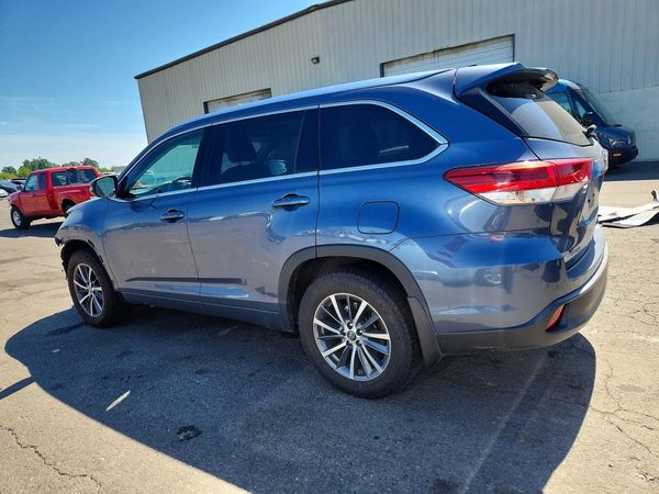 2018 TOYOTA HIGHLANDER
