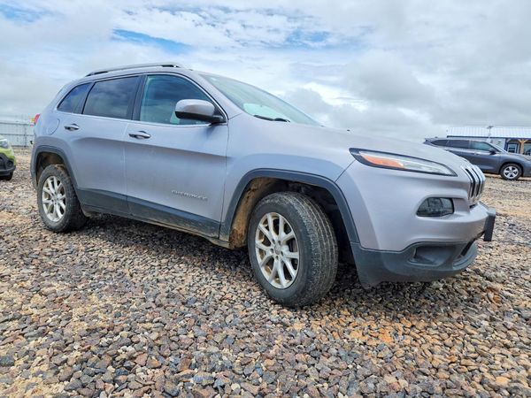 2017 JEEP CHEROKEE LATITUDE 4X4