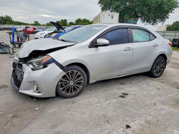 2015 TOYOTA COROLLA