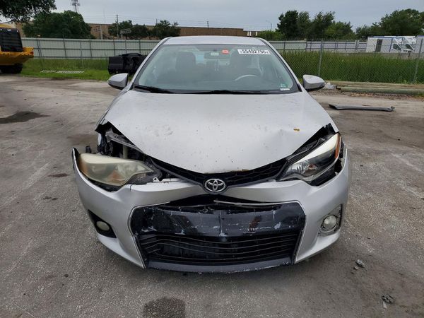 2015 TOYOTA COROLLA