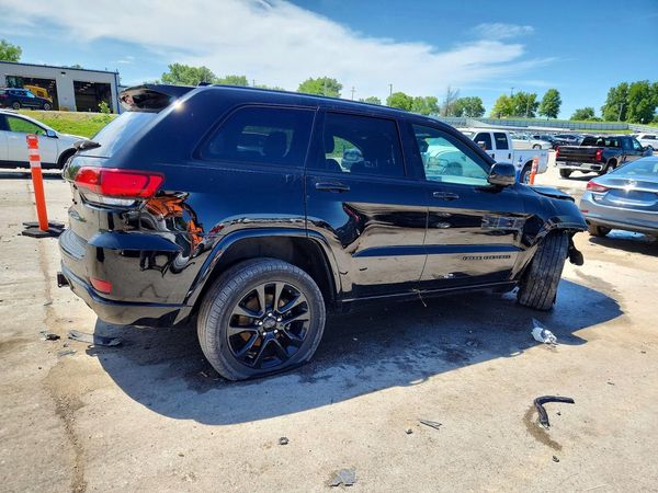2018 JEEP GRAND CHEROKEE Laredo