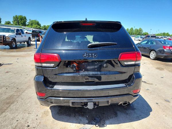 2018 JEEP GRAND CHEROKEE Laredo