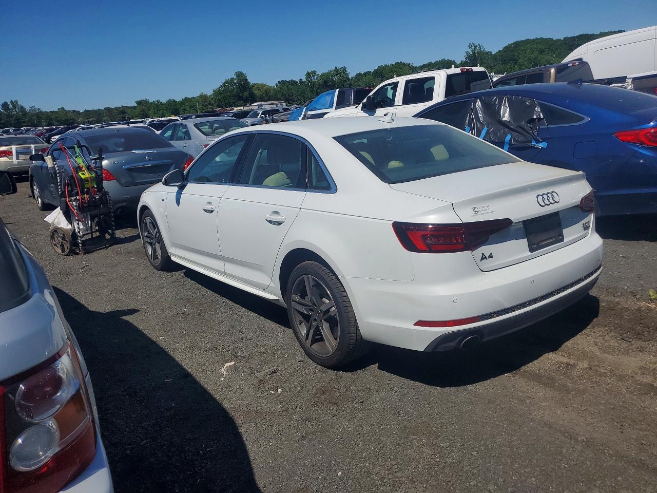 2018 AUDI A4