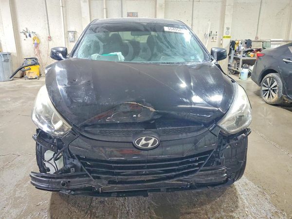2015 HYUNDAI TUCSON GL (Middle-Low)