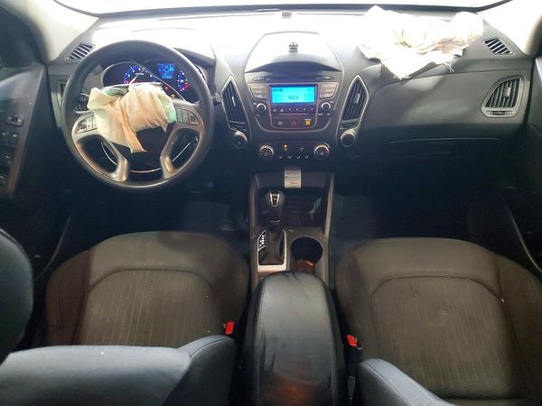 2015 HYUNDAI TUCSON GL (Middle-Low)