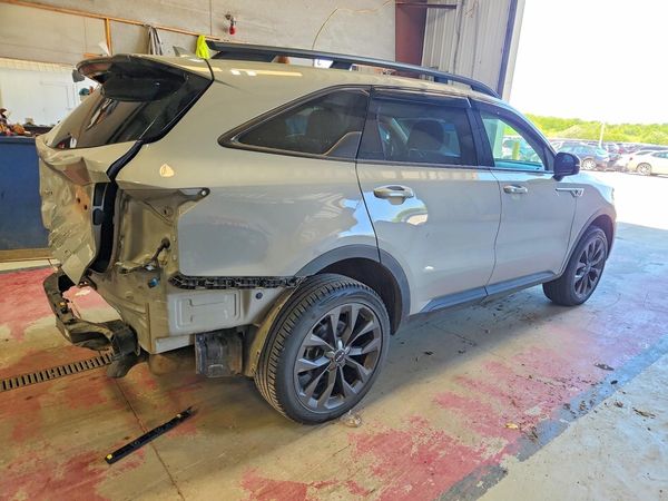 2022 KIA SORENTO EX
