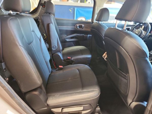 2022 KIA SORENTO EX