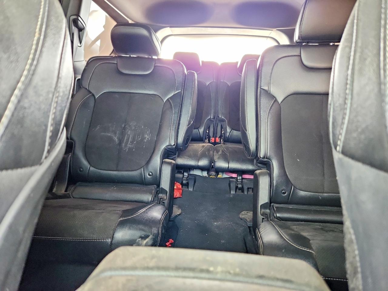 2023 JEEP GRAND CHEROKEE L LAREDO 4X4
