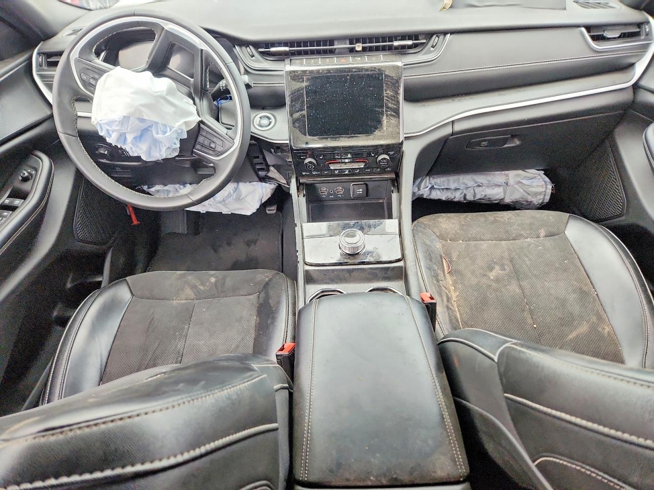 2023 JEEP GRAND CHEROKEE L LAREDO 4X4