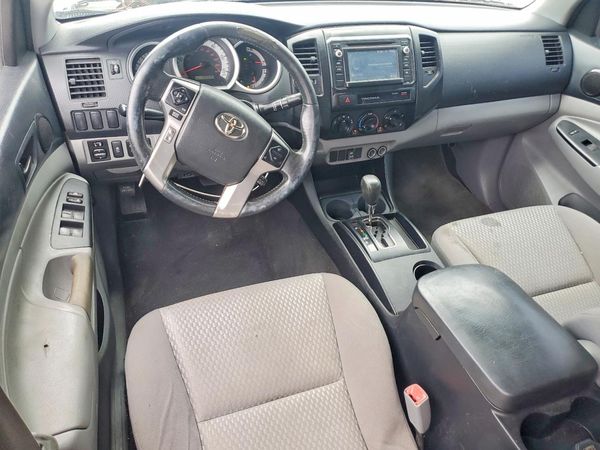2015 TOYOTA TACOMA Delux Grade