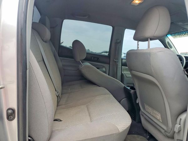 2015 TOYOTA TACOMA Delux Grade