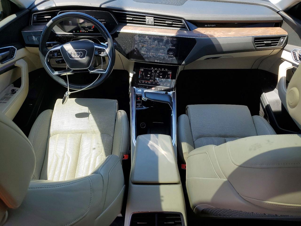 2019 AUDI E-TRON e-tron quattro Prestige