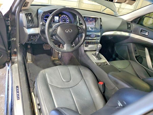 2015 INFINITI Q60 COUPE