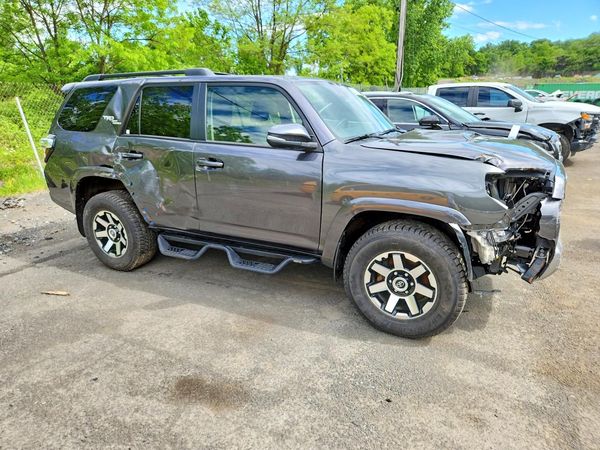 2023 TOYOTA 4RUNNER TRD offroad Prem
