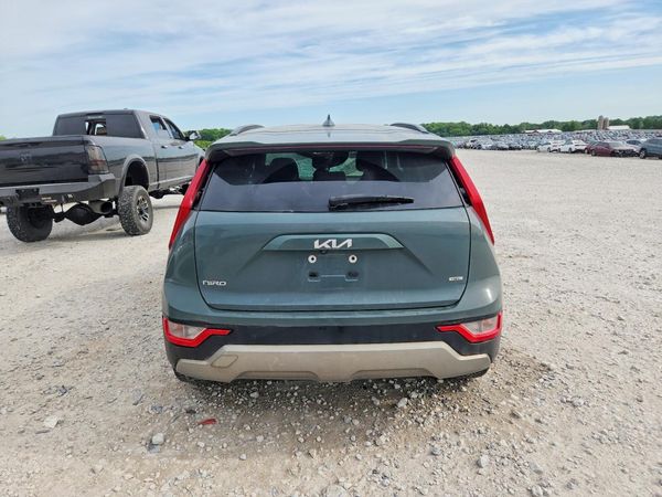 2023 KIA NIRO EX