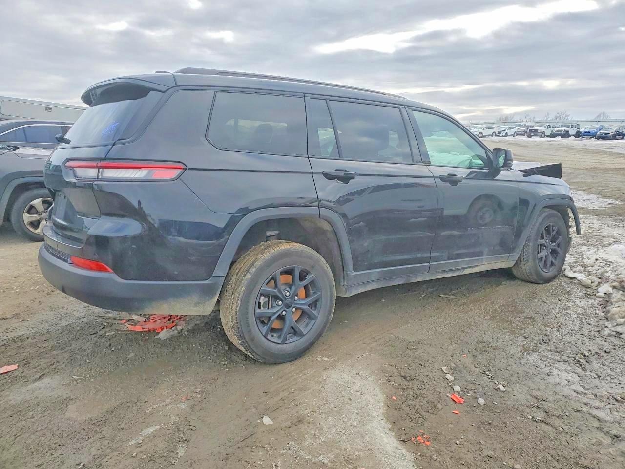 2024 JEEP GRAND CHEROKEE L LAREDO 4X4