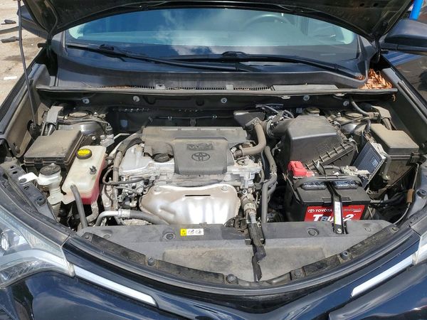 2018 TOYOTA RAV4 LE