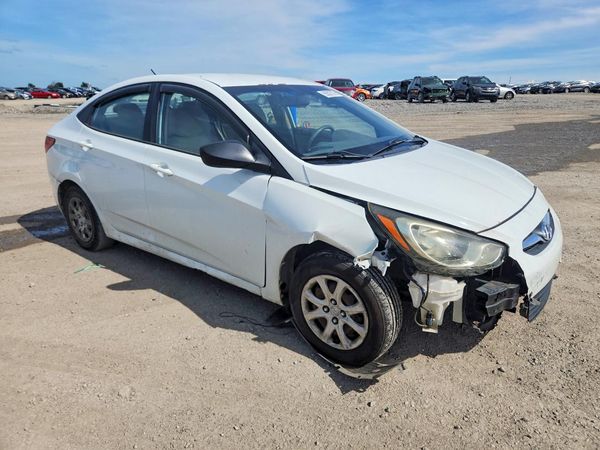 2013 HYUNDAI ACCENT GLS, GS