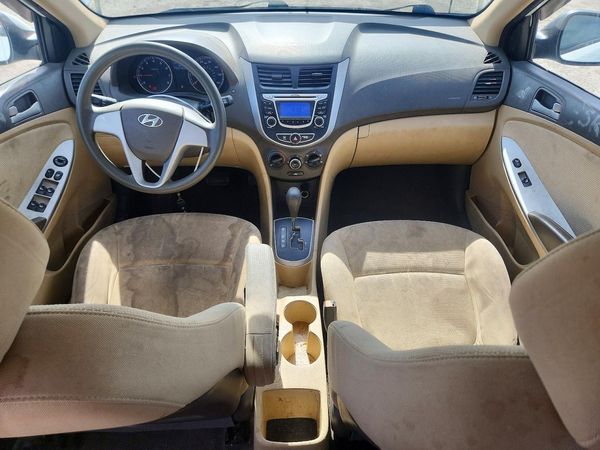2013 HYUNDAI ACCENT GLS, GS