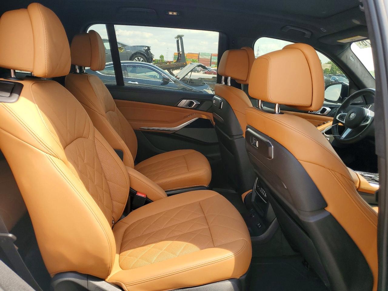 2024 BMW X7