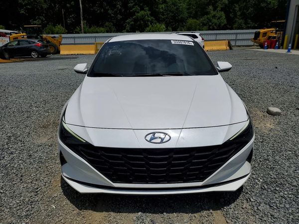 2021 HYUNDAI ELANTRA