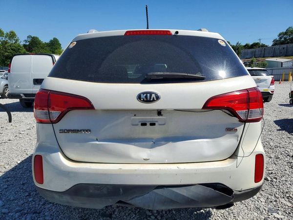 2015 KIA SORENTO GL