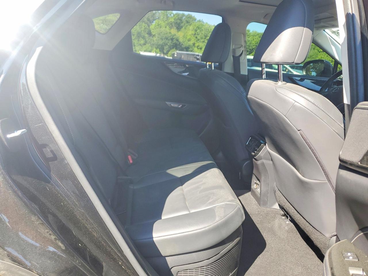 2022 LEXUS NX 350h Premium