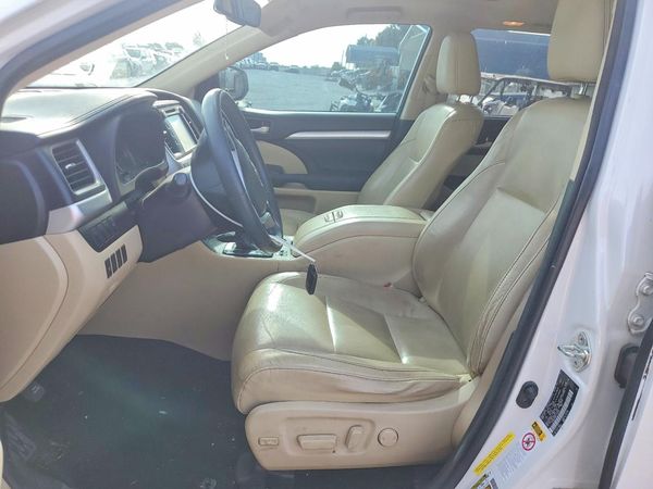 2015 TOYOTA HIGHLANDER