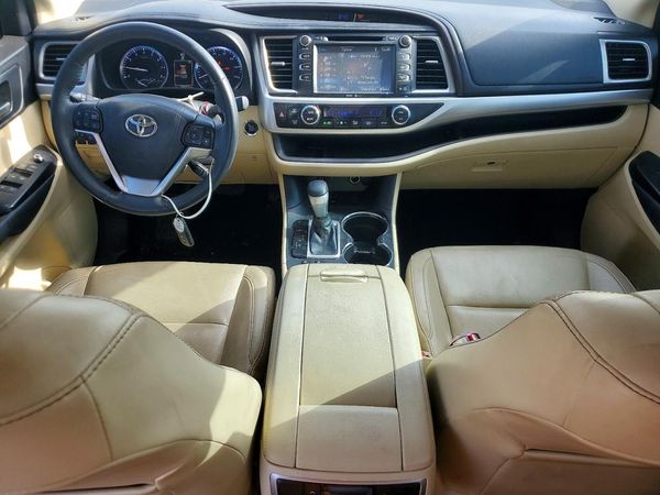2015 TOYOTA HIGHLANDER