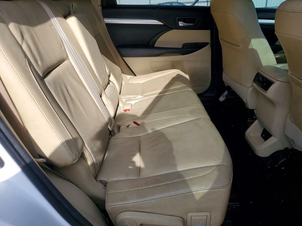2015 TOYOTA HIGHLANDER