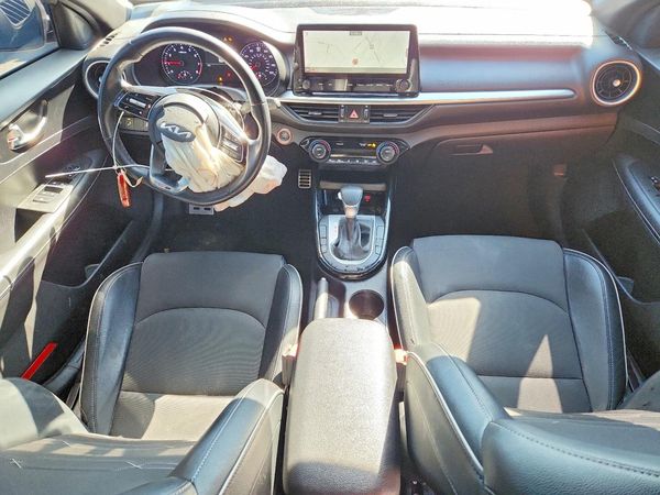 2022 KIA FORTE GT Line