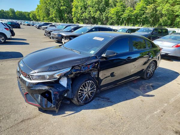 2022 KIA FORTE GT Line