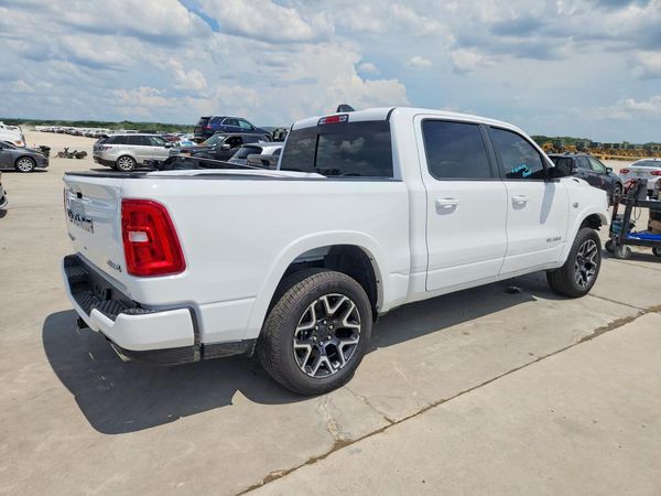 2026 RAM 1500 LARAMIE CREW CAB 4X4