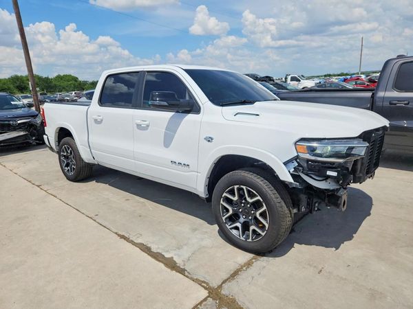 2026 RAM 1500 LARAMIE CREW CAB 4X4