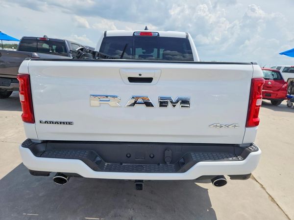 2026 RAM 1500 LARAMIE CREW CAB 4X4