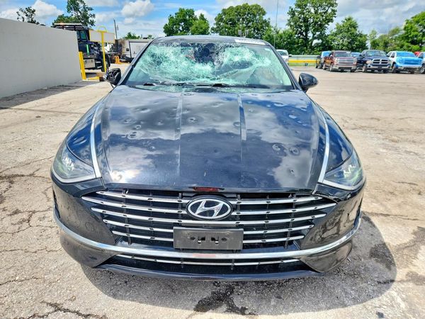 2022 HYUNDAI SONATA HYBRID SEL