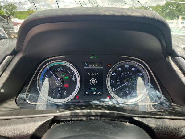 2022 HYUNDAI SONATA HYBRID SEL