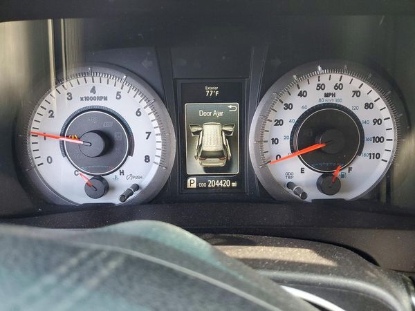 2017 TOYOTA SIENNA SE/SE Premium